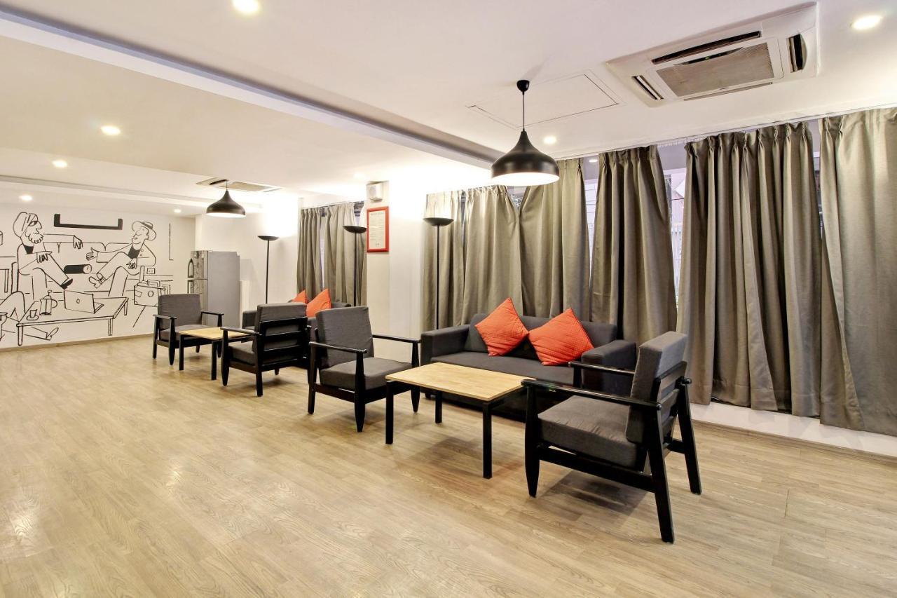 Oyo Townhouse 9 Hitech City Hyderabad Bagian luar foto