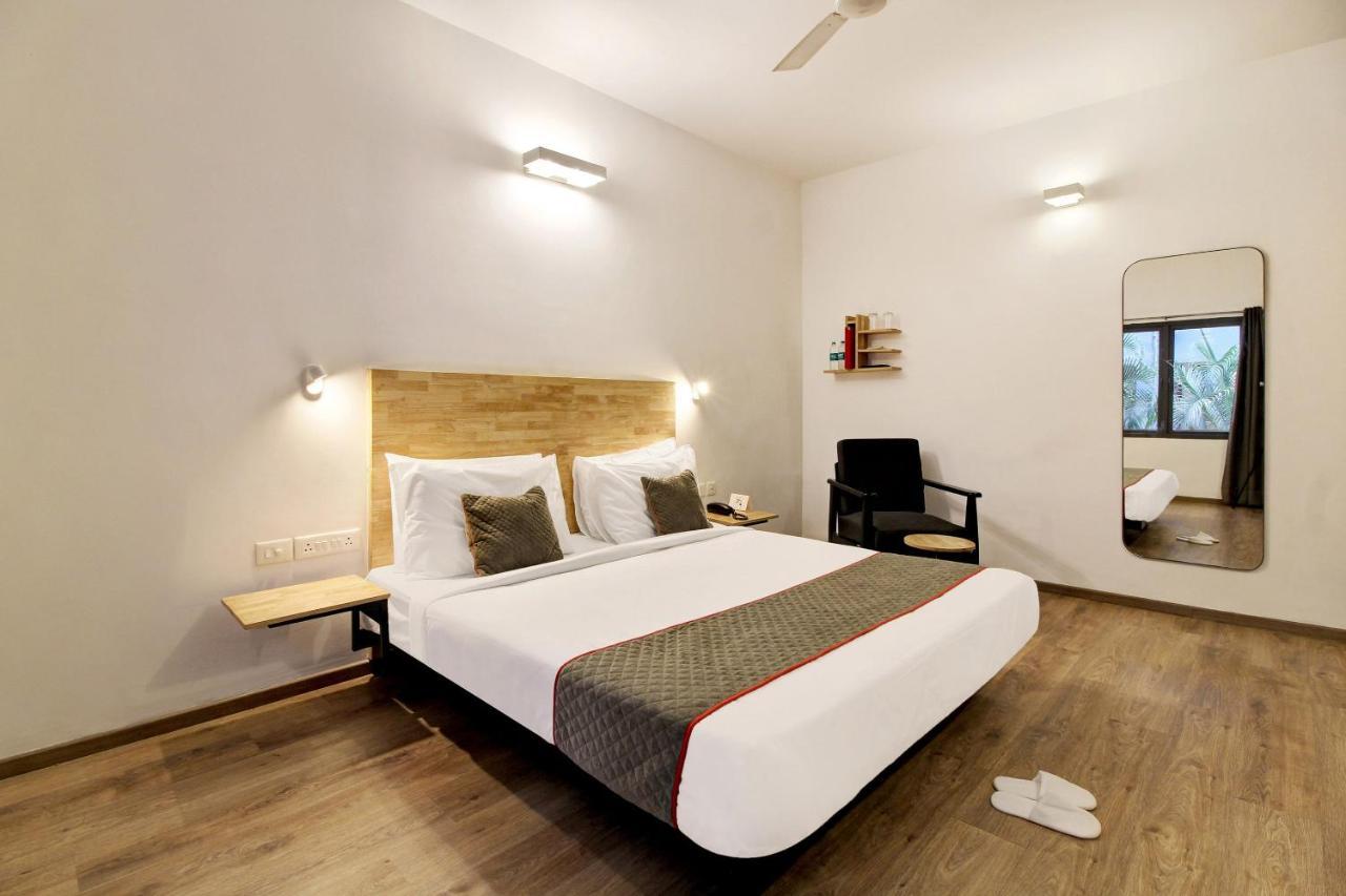 Oyo Townhouse 9 Hitech City Hyderabad Bagian luar foto