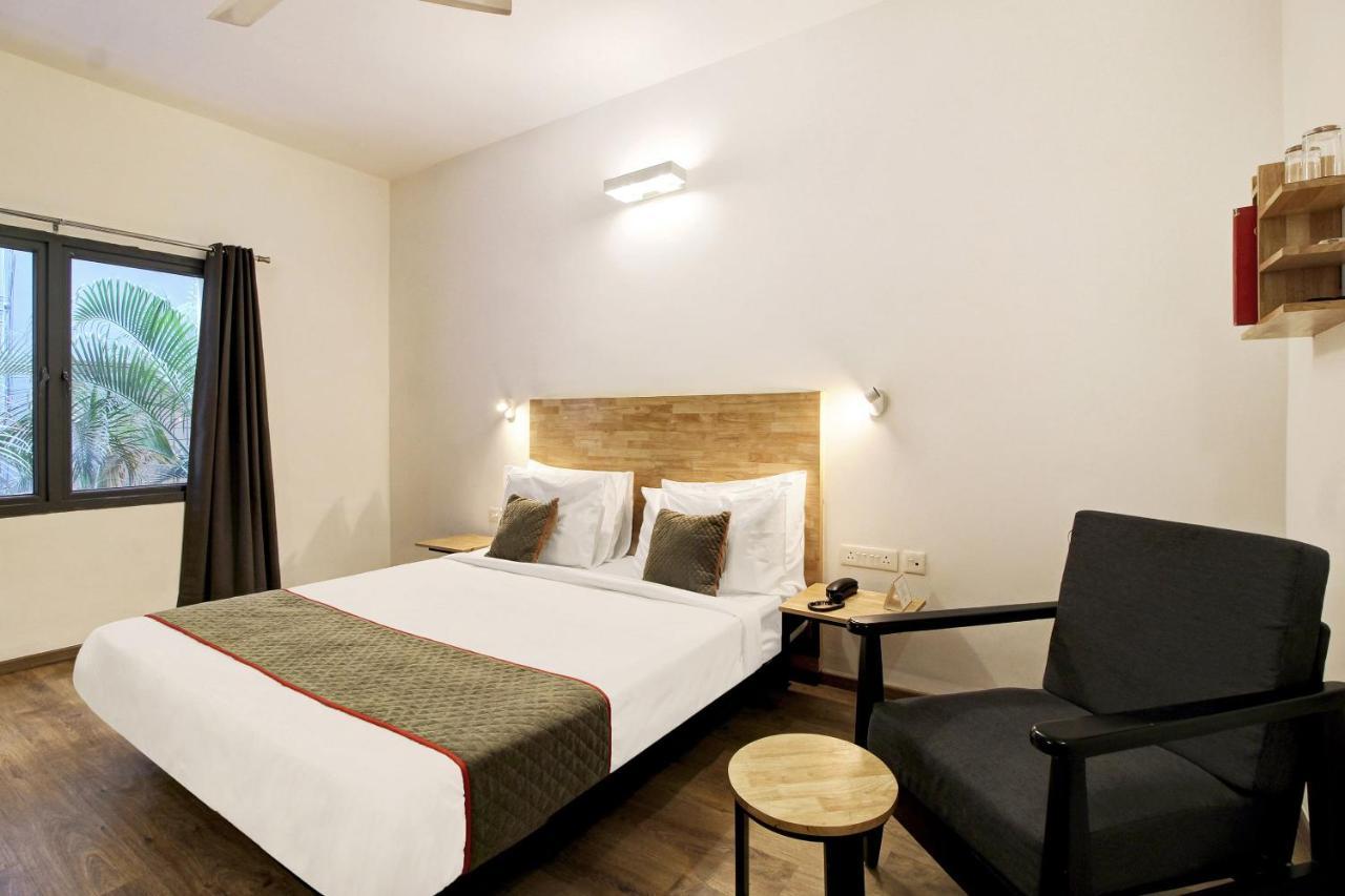 Oyo Townhouse 9 Hitech City Hyderabad Bagian luar foto