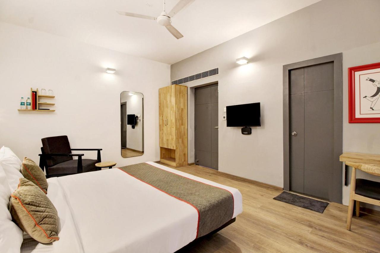 Oyo Townhouse 9 Hitech City Hyderabad Bagian luar foto