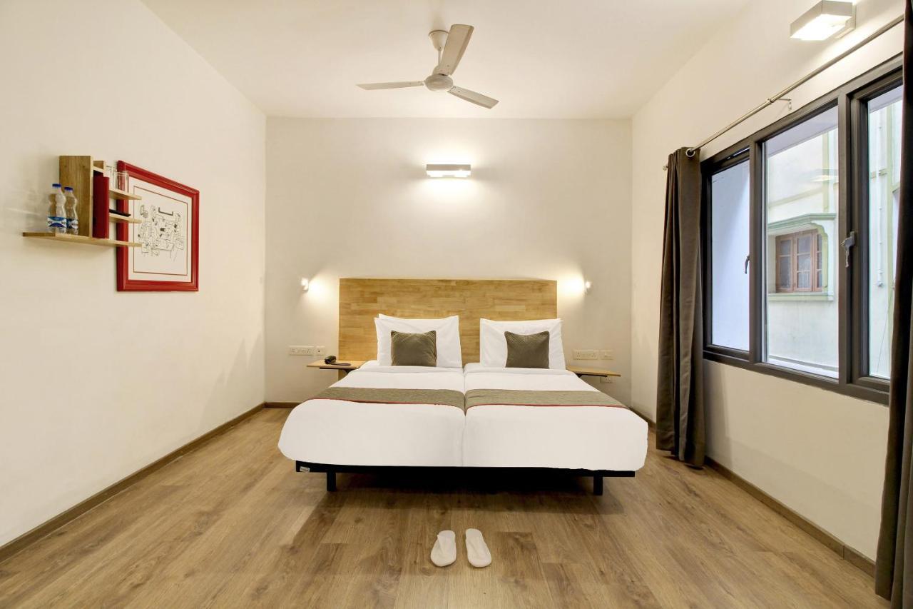 Oyo Townhouse 9 Hitech City Hyderabad Bagian luar foto