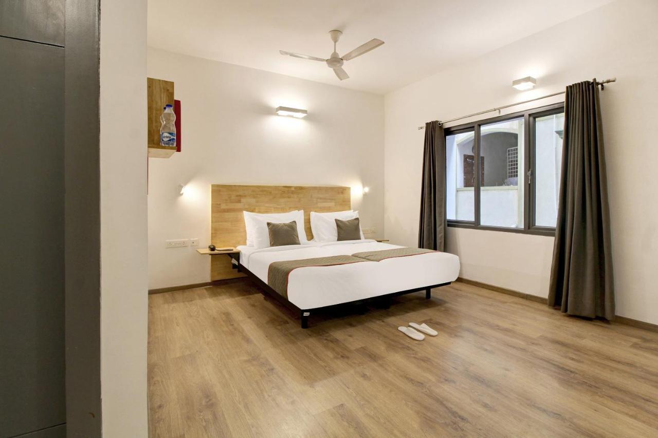 Oyo Townhouse 9 Hitech City Hyderabad Bagian luar foto