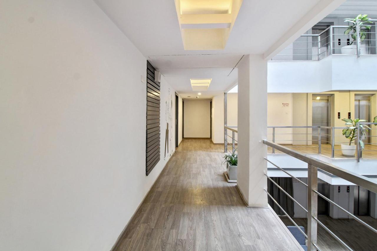Oyo Townhouse 9 Hitech City Hyderabad Bagian luar foto