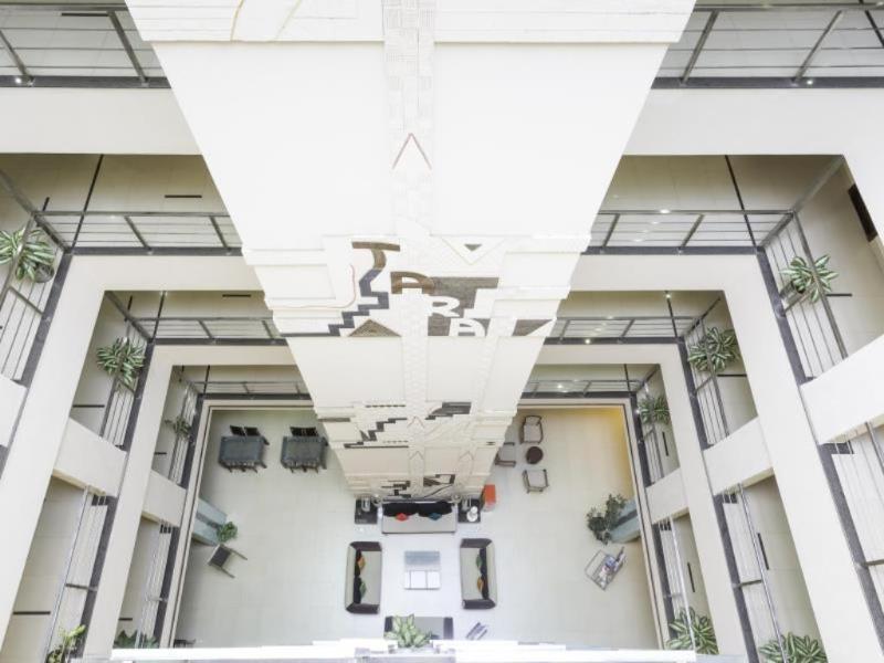 Oyo Townhouse 9 Hitech City Hyderabad Bagian luar foto
