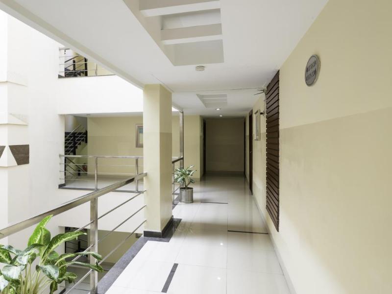 Oyo Townhouse 9 Hitech City Hyderabad Bagian luar foto